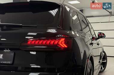 Внедорожник / Кроссовер Audi SQ7 2021 в 