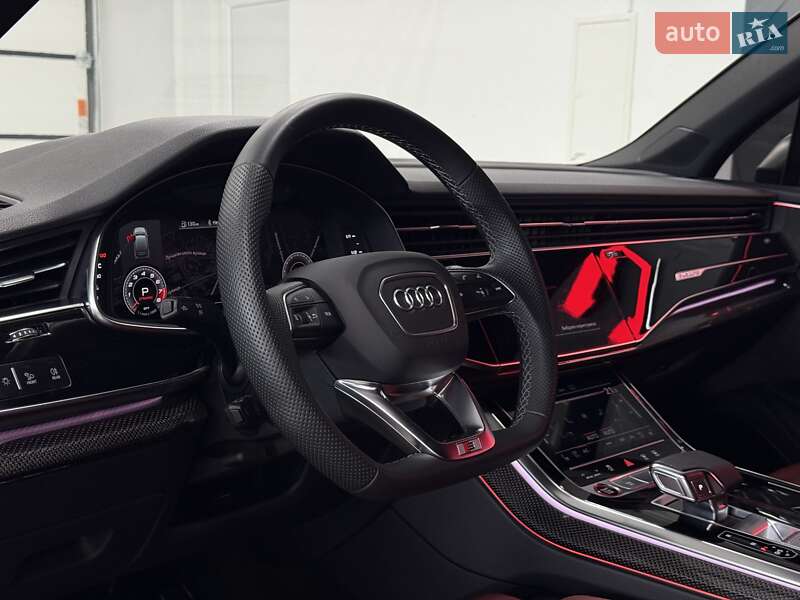 Внедорожник / Кроссовер Audi SQ7 2021 в Тернополе