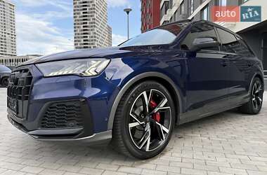 Внедорожник / Кроссовер Audi SQ7 2022 в 
