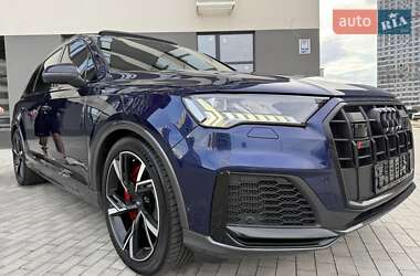 Внедорожник / Кроссовер Audi SQ7 2022 в 