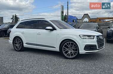 Внедорожник / Кроссовер Audi SQ7 2017 в 