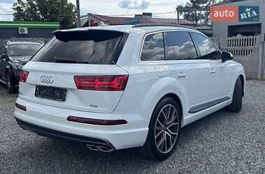 Внедорожник / Кроссовер Audi SQ7 2017 в 