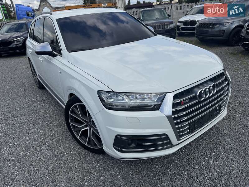 Внедорожник / Кроссовер Audi SQ7 2017 в Тернополе