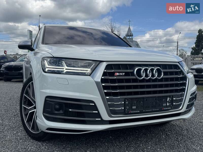 Внедорожник / Кроссовер Audi SQ7 2017 в Тернополе