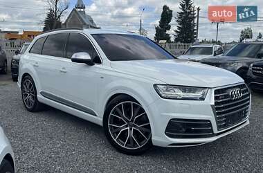 Внедорожник / Кроссовер Audi SQ7 2017 в 