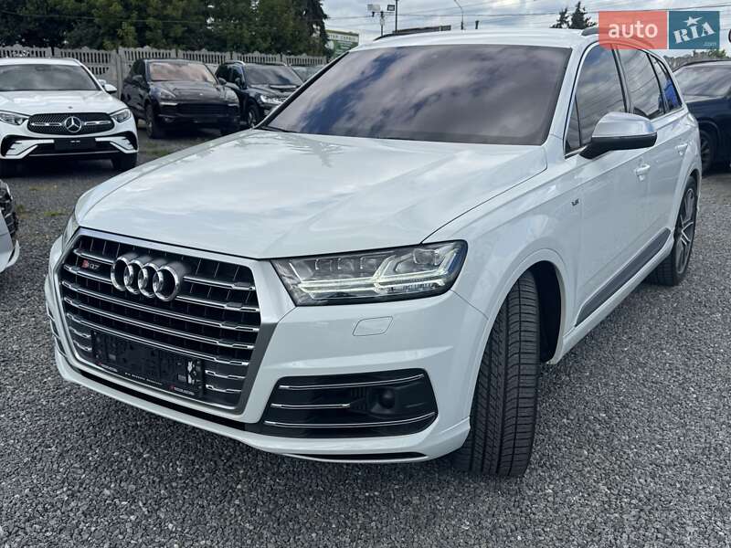 Внедорожник / Кроссовер Audi SQ7 2017 в Тернополе