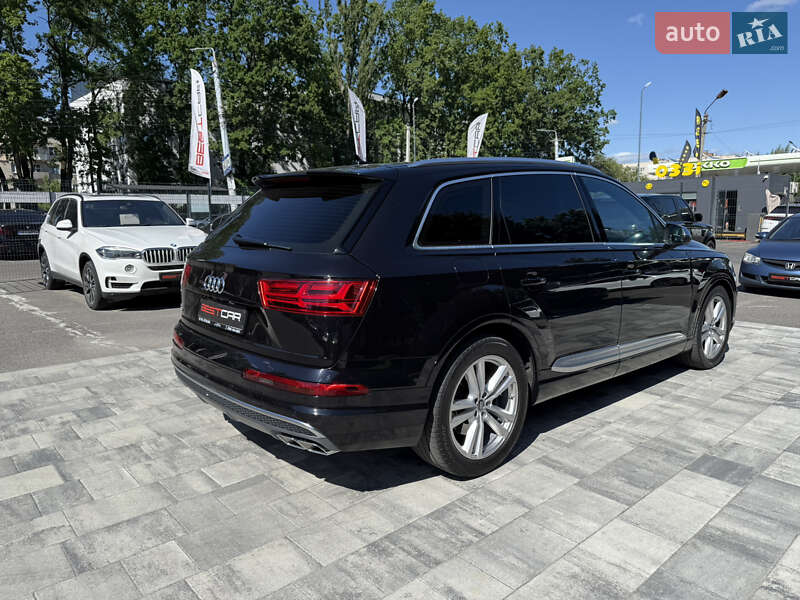 Внедорожник / Кроссовер Audi SQ7 2019 в Виннице