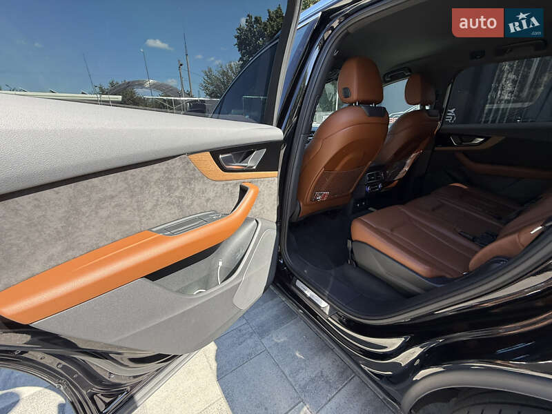Внедорожник / Кроссовер Audi SQ7 2019 в Виннице