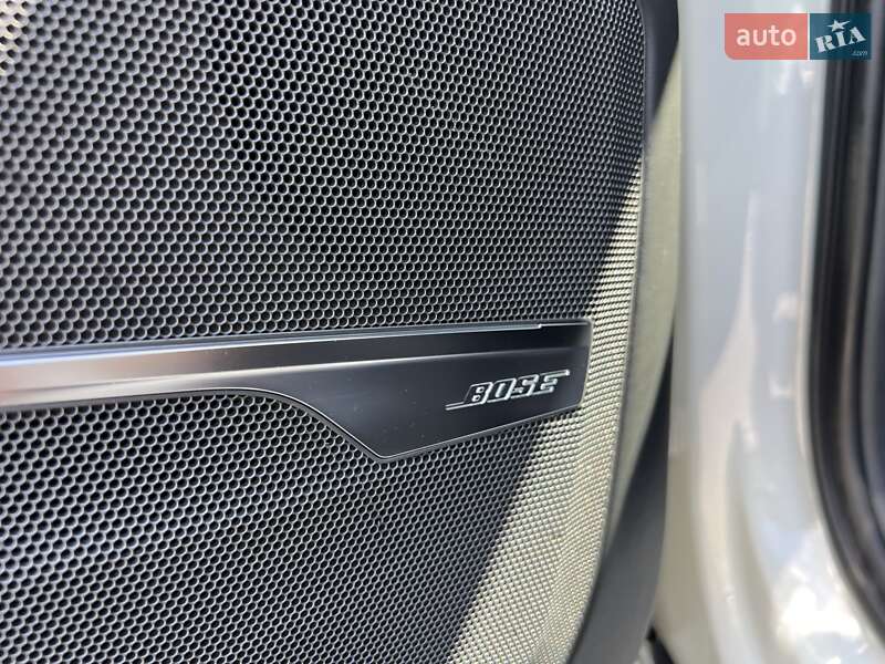 Внедорожник / Кроссовер Audi SQ7 2017 в Киеве