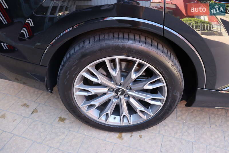 Внедорожник / Кроссовер Audi SQ7 2023 в Львове