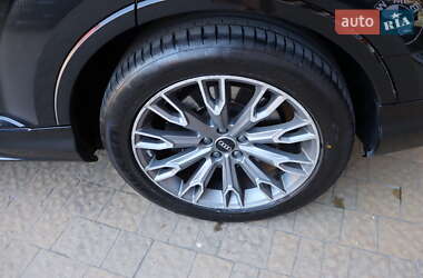 Внедорожник / Кроссовер Audi SQ7 2023 в 