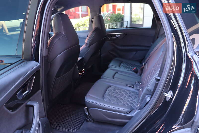 Внедорожник / Кроссовер Audi SQ7 2023 в Львове