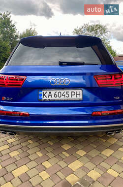 Внедорожник / Кроссовер Audi SQ7 2016 в 