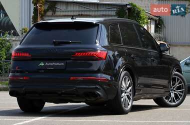 Внедорожник / Кроссовер Audi SQ7 2019 в 