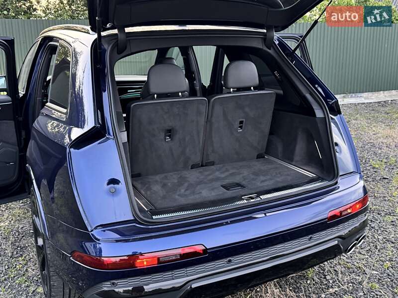 Внедорожник / Кроссовер Audi SQ7 2020 в Луцке