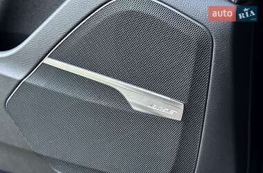 Позашляховик / Кросовер Audi SQ7 2020 в 