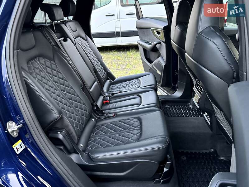 Внедорожник / Кроссовер Audi SQ7 2020 в Луцке