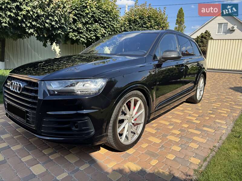 Позашляховик / Кросовер Audi SQ7 2017 в Борисполі