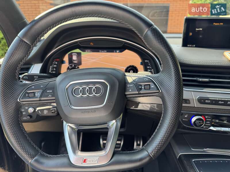 Позашляховик / Кросовер Audi SQ7 2017 в Борисполі