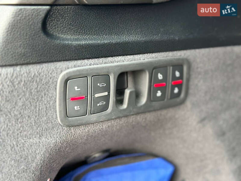 Позашляховик / Кросовер Audi SQ7 2018 в Києві