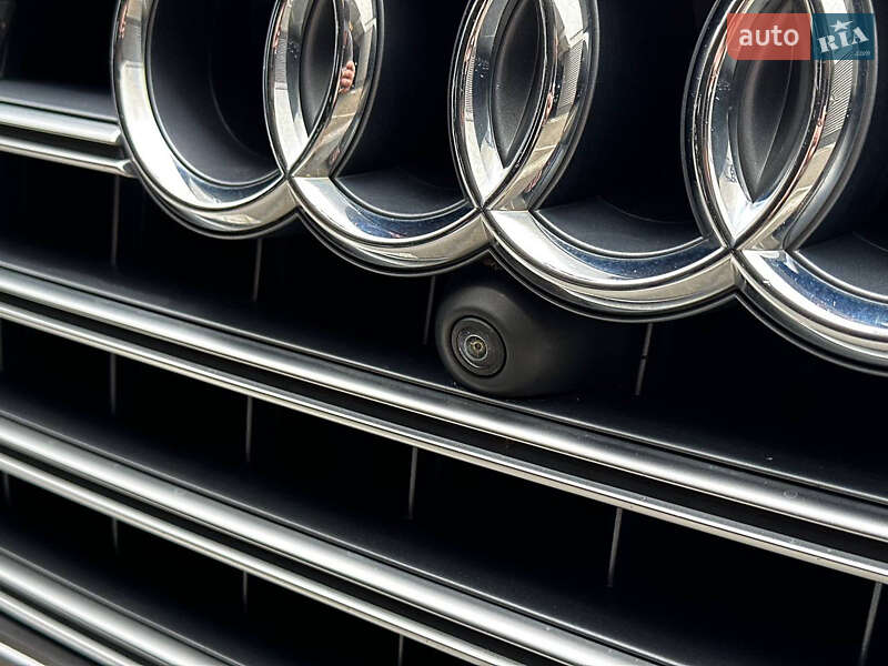 Позашляховик / Кросовер Audi SQ7 2018 в Києві