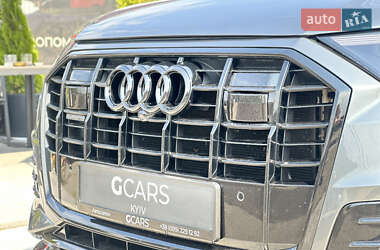 Внедорожник / Кроссовер Audi SQ7 2020 в 