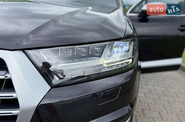 Внедорожник / Кроссовер Audi SQ7 2017 в 