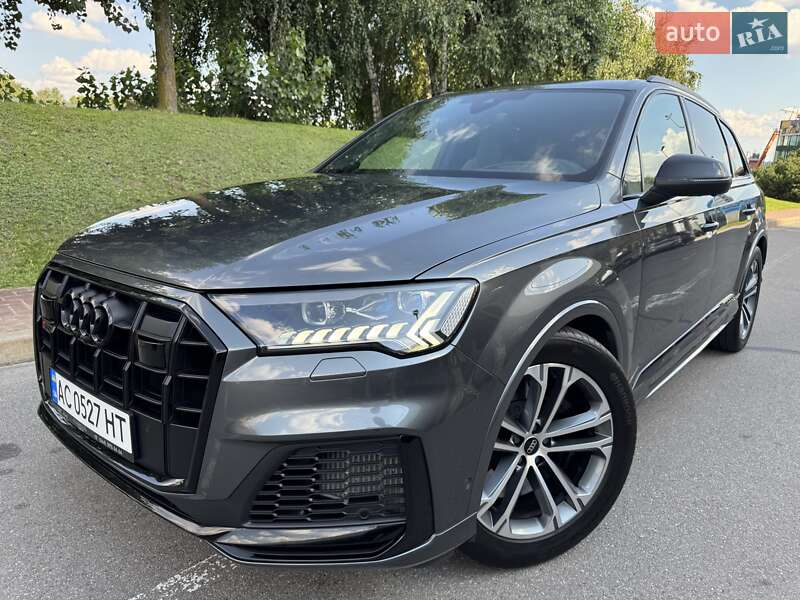 Внедорожник / Кроссовер Audi SQ7 2023 в Киеве