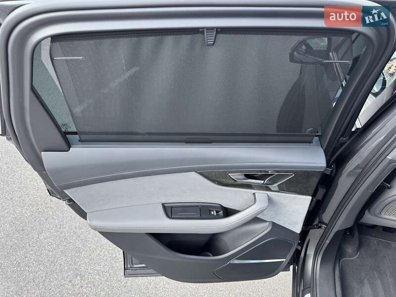 Внедорожник / Кроссовер Audi SQ7 2023 в Киеве