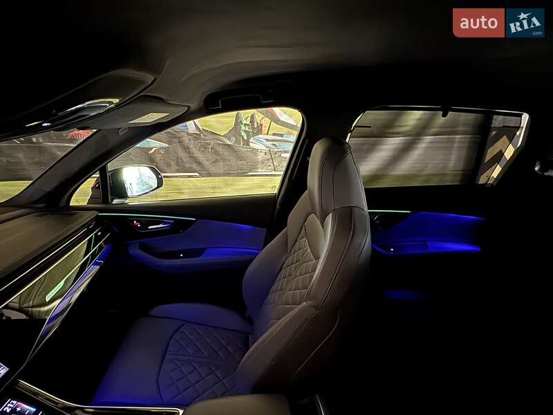 Внедорожник / Кроссовер Audi SQ7 2023 в Киеве
