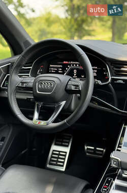 Внедорожник / Кроссовер Audi SQ7 2021 в 
