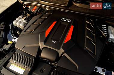 Внедорожник / Кроссовер Audi SQ7 2020 в 