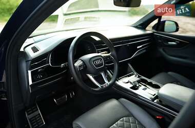 Внедорожник / Кроссовер Audi SQ7 2020 в 