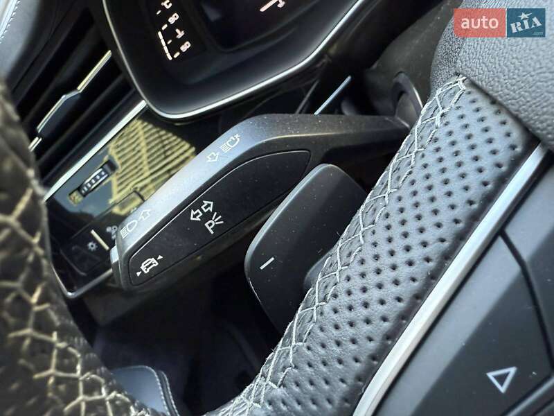 Внедорожник / Кроссовер Audi SQ7 2022 в Киеве
