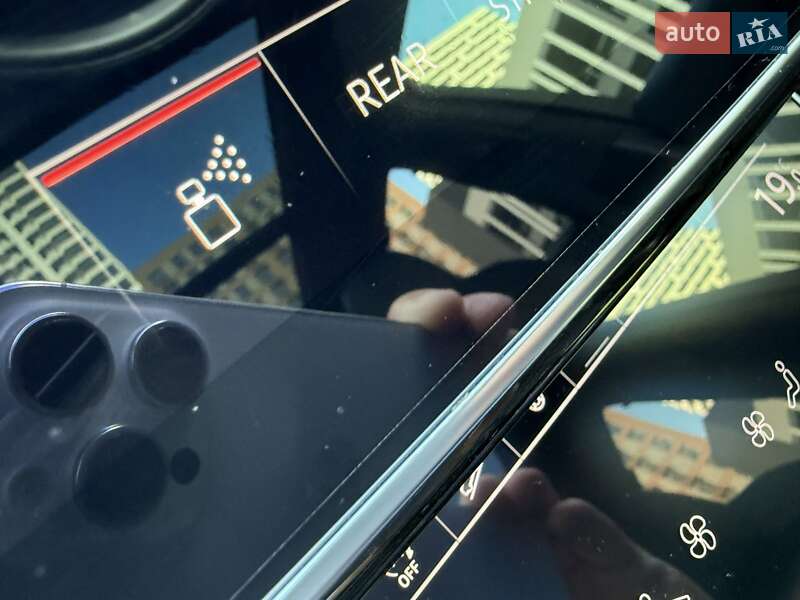 Внедорожник / Кроссовер Audi SQ7 2022 в Киеве