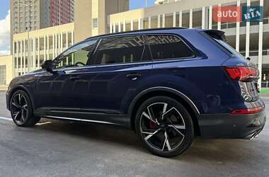 Внедорожник / Кроссовер Audi SQ7 2022 в 
