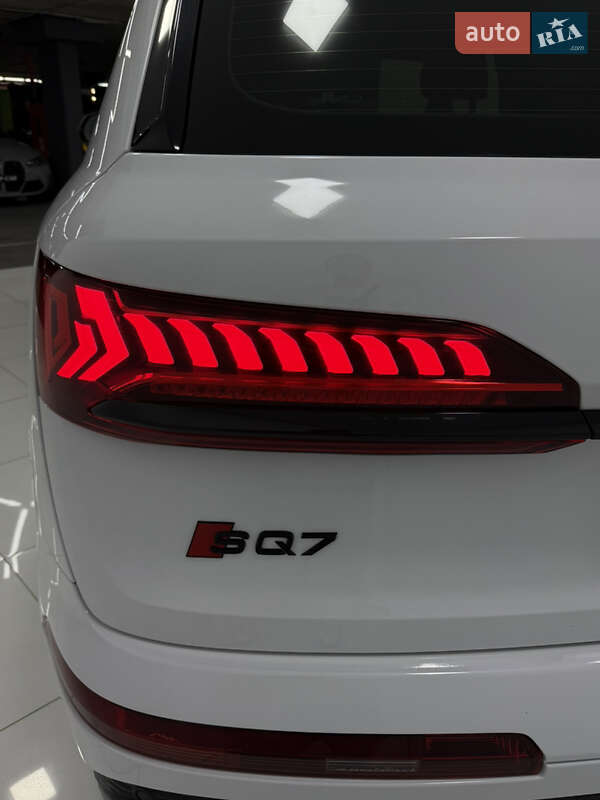 Внедорожник / Кроссовер Audi SQ7 2021 в Одессе
