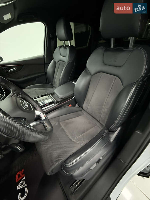 Внедорожник / Кроссовер Audi SQ7 2021 в Одессе