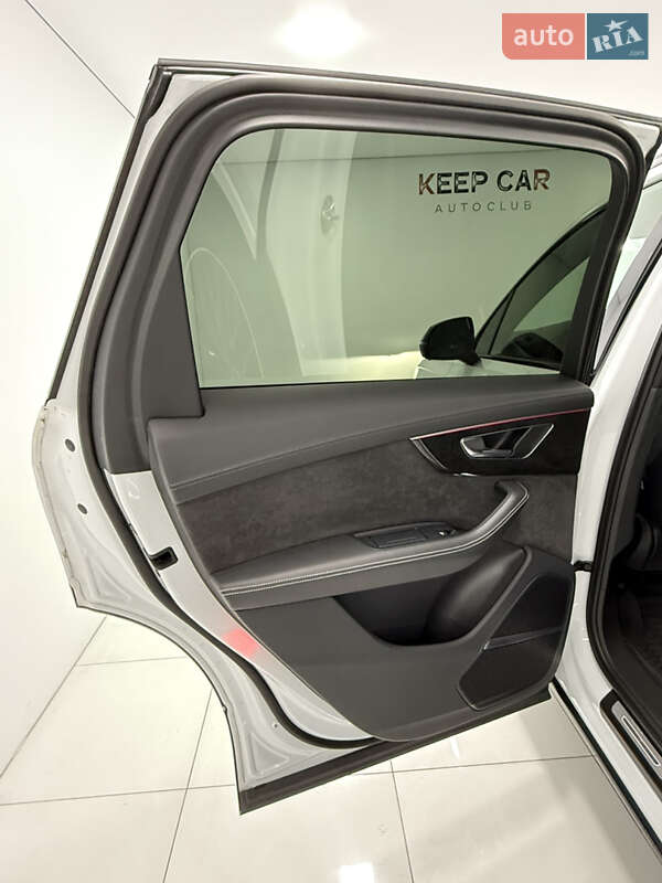 Внедорожник / Кроссовер Audi SQ7 2021 в Одессе