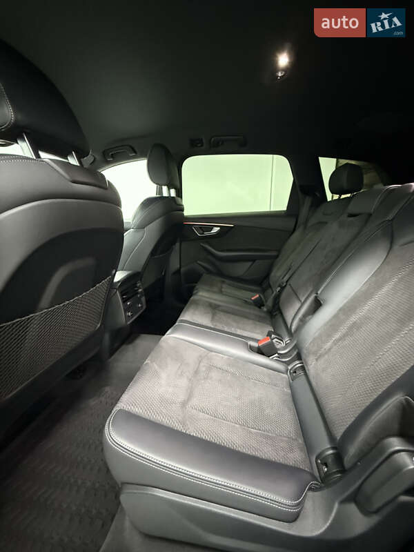 Внедорожник / Кроссовер Audi SQ7 2021 в Одессе