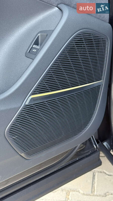 Внедорожник / Кроссовер Audi SQ7 2024 в Львове