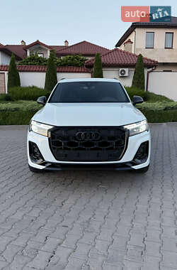 Внедорожник / Кроссовер Audi SQ7 2024 в 