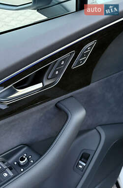 Внедорожник / Кроссовер Audi SQ7 2024 в 