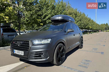 Позашляховик / Кросовер Audi SQ7 2016 в Києві