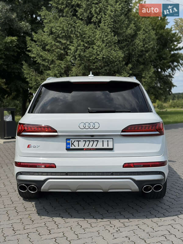 Внедорожник / Кроссовер Audi SQ7 2021 в Ивано-Франковске