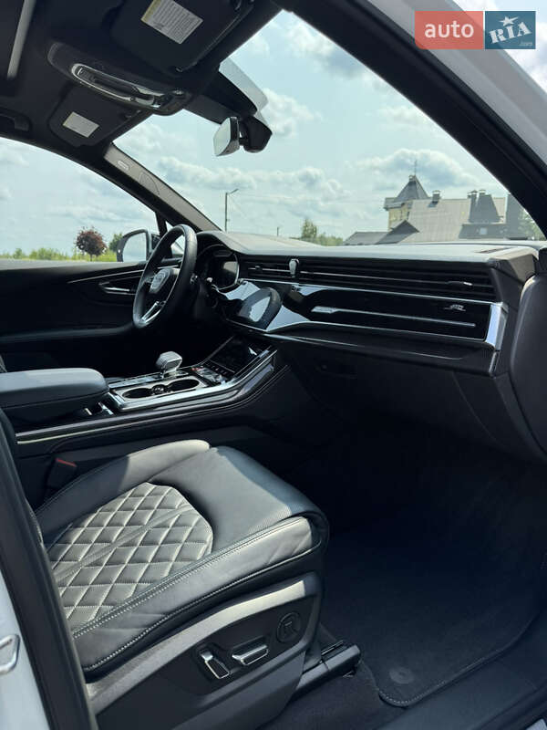 Внедорожник / Кроссовер Audi SQ7 2021 в Ивано-Франковске