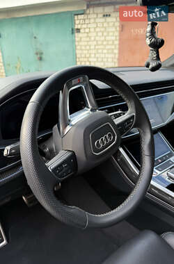 Внедорожник / Кроссовер Audi SQ7 2021 в 