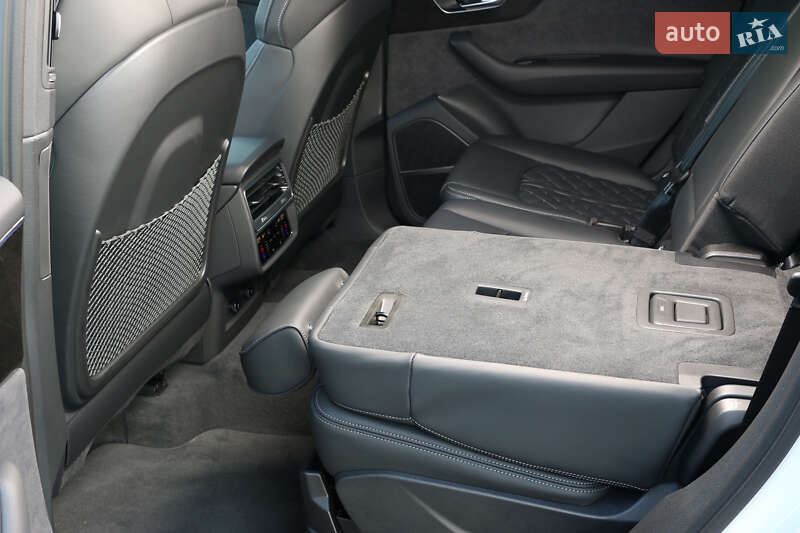 Внедорожник / Кроссовер Audi SQ7 2024 в Одессе