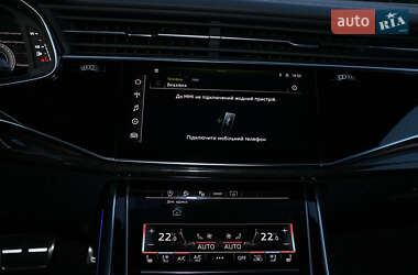 Позашляховик / Кросовер Audi SQ7 2024 в 