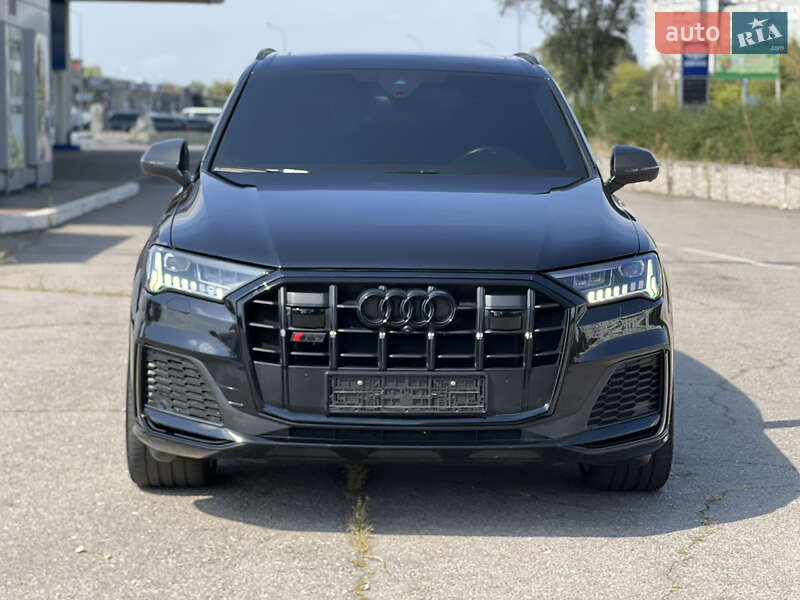 Внедорожник / Кроссовер Audi SQ7 2020 в Запорожье